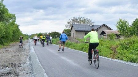 Cyklostezka po bývalé železniční trati propojuje Plzeň s Chrástem