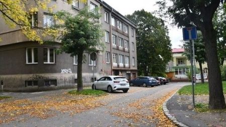 Město opraví vozovku, parkovací místa a chodníky na Slovanech